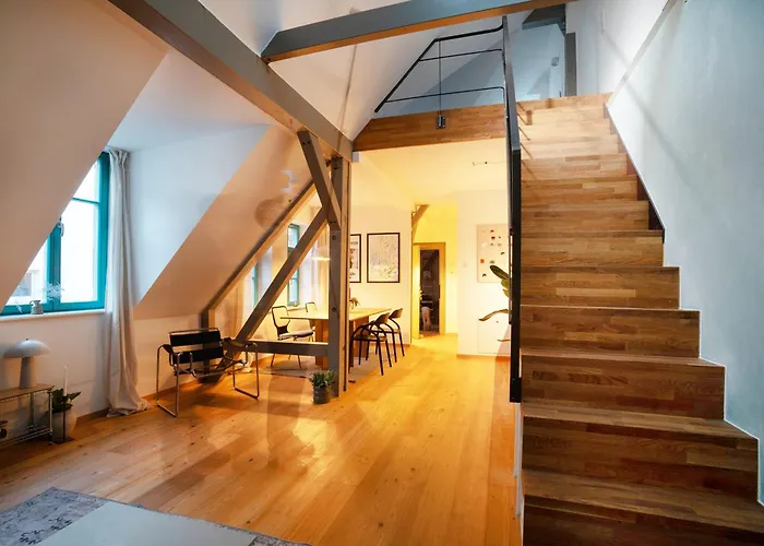 Design Studio In Hinterhof-Remise